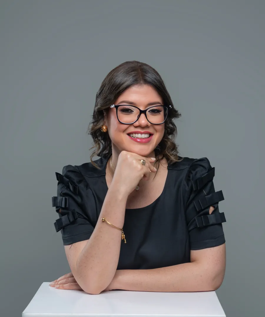 Lic. Ana Martínez Ceballo, Fármaco Bioquímica